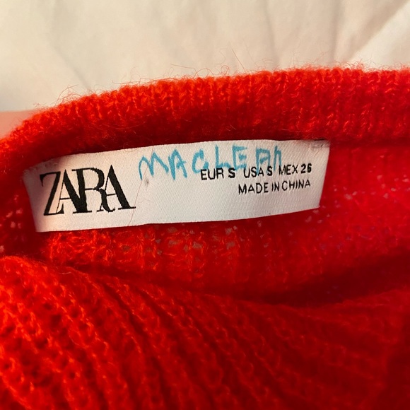 Zara red ruffle sweater. Never worn - Picture 3 of 3